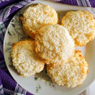 3-Ingredient Coconut Macaroons