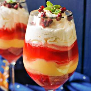 Mini Christmas trifles