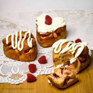 Raspberry Cinnamon Buns