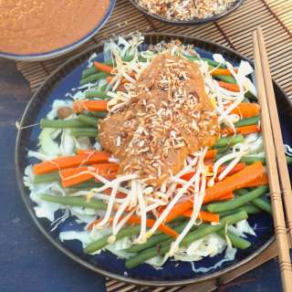 Gado gado: Indonesion vegetable side dish with saté sauce