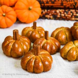 Pumpkin Bread [with Yeast]