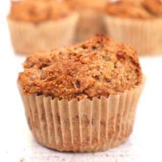 Pear muffins with oat flour and dates
