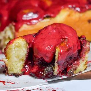 Blackberry Cinnamon Rolls