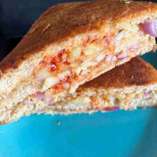 Mashed Potato Sandwich- Indian Aloo Sandwich