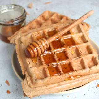 Oat waffles: basic, 1 ingredient recipe
