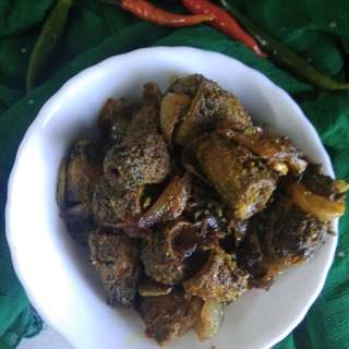 Bitter Gourd Curry | Hare Karele aur Pyaz