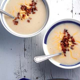 Easy 4-Ingredient Potato Soup