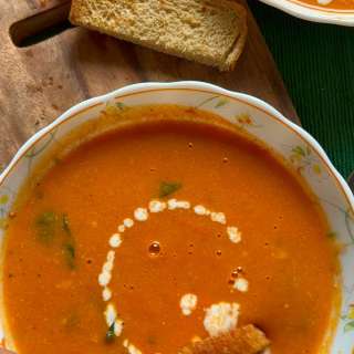 Creamy Fresh Vegan Tomato Soup (Without Coconut Milk!!)