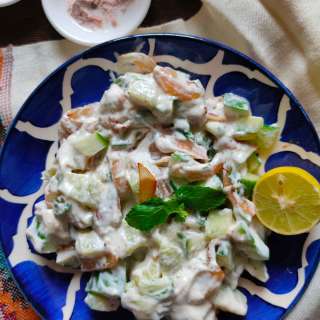Creamy Tzatziki Cucumber Salad