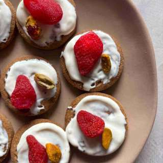 Strawberry Cheesecake Bites