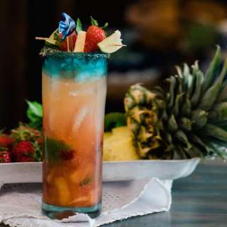 Pineapple Strawberry Mojito