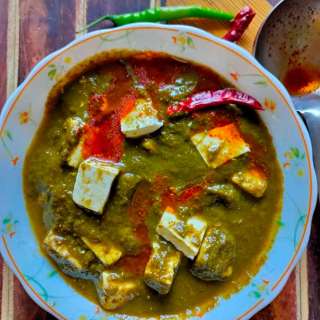 Easy Palak Paneer Recipe (One Pot, No Cream)