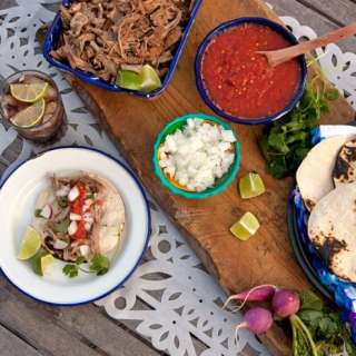 Tacos de Carnitas en Coca-Cola (Coke-Braised Pork Tacos)