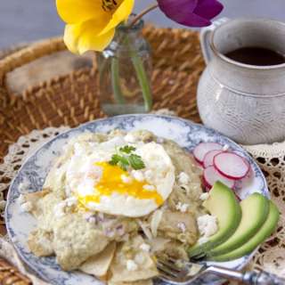 Roasted Green Chile Chilaquiles