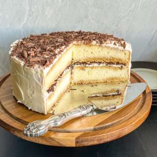 Tiramisu Cake