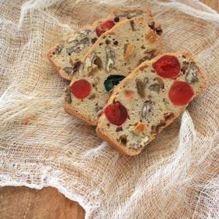 Bourbon-Pecan Cake