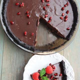 No-Bake Chocolate Satin Kahlua Pie