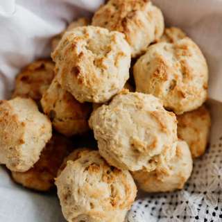 Galletas de Suero (Buttermilk Biscuits)