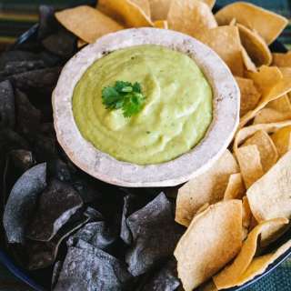 Tomatillo Avocado Salsa (Salsa de Tomatillo y Aguacate)