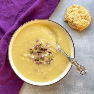 4 Ingredient Potato and Leek Soup
