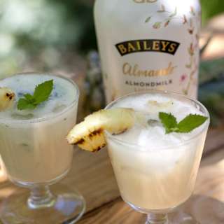 Grilled Pineapple Mojito
