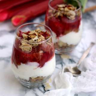 Easy Healthy Cheesecake in a Jar