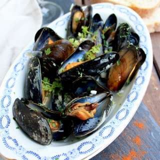 Mussels with White Wine Sauce