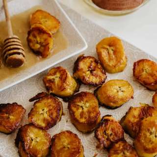 Platanos Maduros con Miel (Fried Sweet Plantains)
