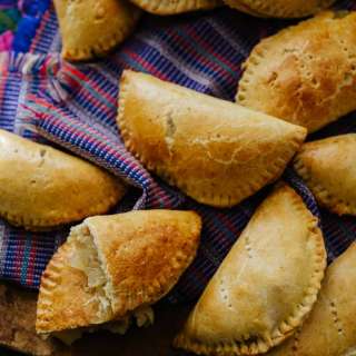 Baked Pineapple Empanadas (Mexican Empanadas de Piña)