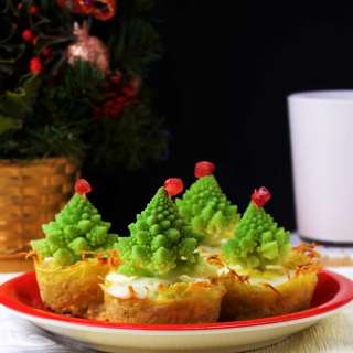 Christmas Tree Mini Quiches
