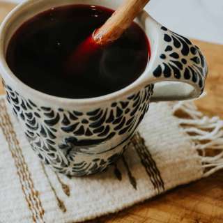 Mexican Hibiscus Cinnamon Tea (Té de Jamaica y Canela)