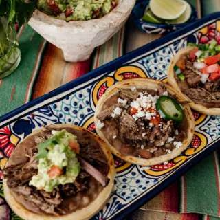 Brisket Sopes (Sopes con Carne Deshebrada)