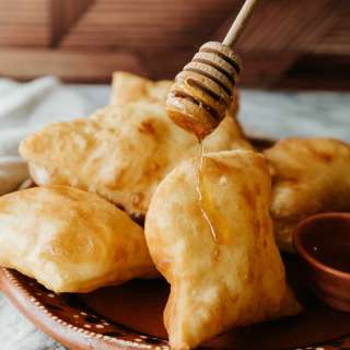New Mexican Sopaipillas
