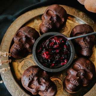 Mexican Chocolate Skull Cakes