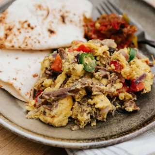 Machaca con Huevo (Machaca with Eggs)