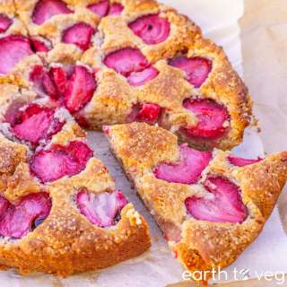 Vegan Strawberry Yogurt Cake
