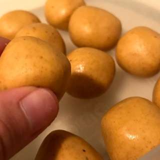 The Easiest Vegan Ladoos