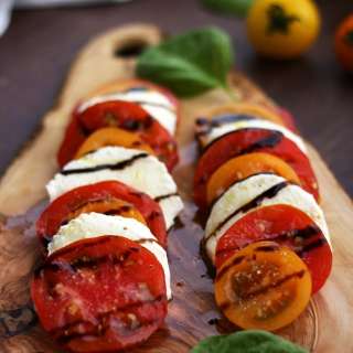 Classic Insalata Caprese (Tomato and Mozzarella Salad)