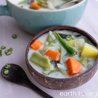 Kerala Ishtew (Indian Coconut Milk Vegetable Stew)