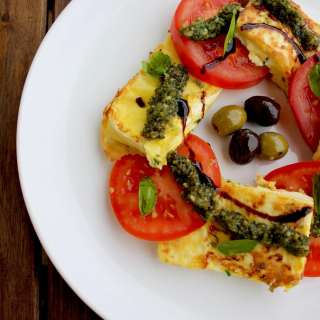 Greek Feta Saganaki Caprese Salad