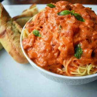 Lover's Pasta with Tomato Cream Sauce