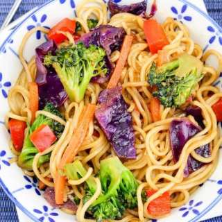 Quick & Easy Vegetable Lo Mein (Ready in 15 Minutes)