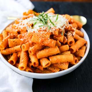 Creamy Roasted Red Pepper Pasta