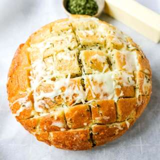 Cheesy Pull-Apart Garlic Bread