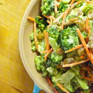 Easy Cheddar Bacon Broccoli Salad