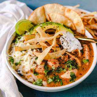 Slow Cooker Creamy Chicken Tortilla Soup