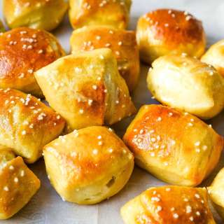 Soft Homemade Pretzel Bites