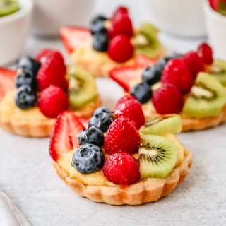 Fresh Fruit Tart with Vanilla Pastry Cream