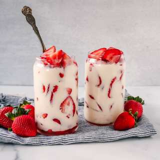 Fresas con Crema (Strawberries and Cream)