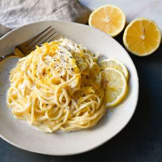 Lemon Pasta (Spaghetti al Limone)